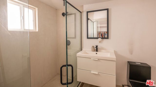 1715 S Kingsley Drive, Los Angeles, CA 90006