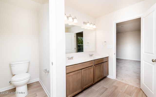 16904 Aiken Rdg Cir, Louisville, KY 40245