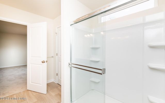 16904 Aiken Rdg Cir, Louisville, KY 40245