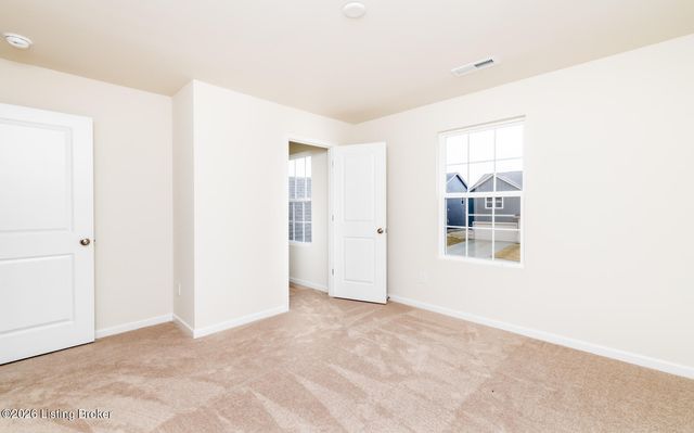16904 Aiken Rdg Cir, Louisville, KY 40245