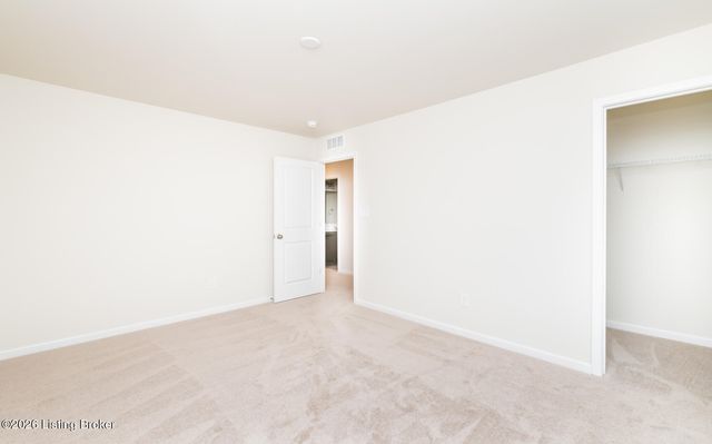 16904 Aiken Rdg Cir, Louisville, KY 40245