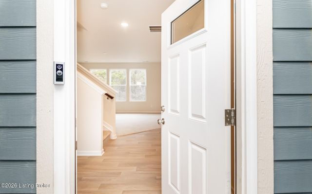 16904 Aiken Rdg Cir, Louisville, KY 40245