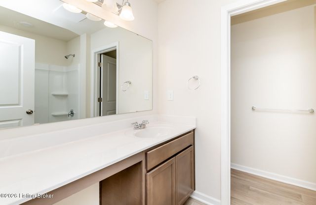 16904 Aiken Rdg Cir, Louisville, KY 40245