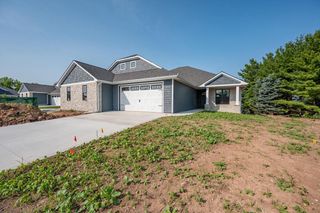 2724 CASTAWAY COURT, Green Bay, WI 54311