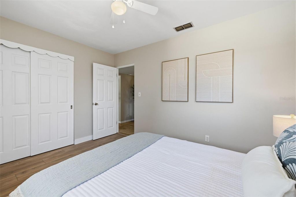 Image 24 of property listing at 10754 63RD AVENUE, Seminole, FL 33772