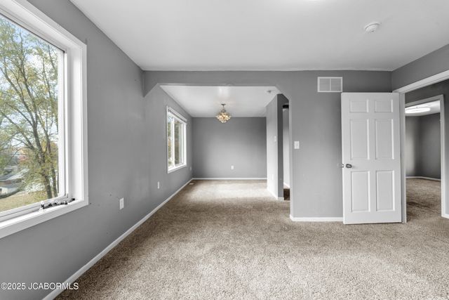 1407 W MAIN STREET, Jefferson City, MO 65109