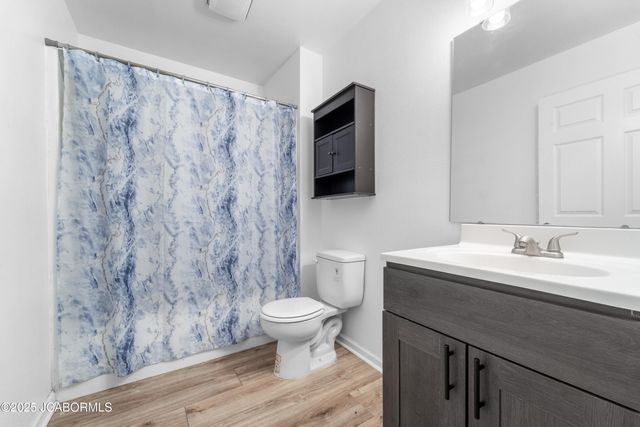 1407 W MAIN STREET, Jefferson City, MO 65109