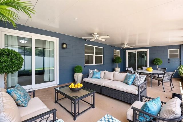 402 VALENCIA CIRCLE, Oviedo, FL 32765