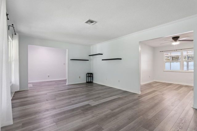 402 VALENCIA CIRCLE, Oviedo, FL 32765
