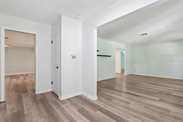 402 VALENCIA CIRCLE, Oviedo, FL 32765