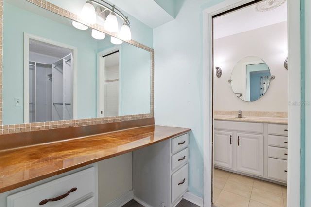402 VALENCIA CIRCLE, Oviedo, FL 32765