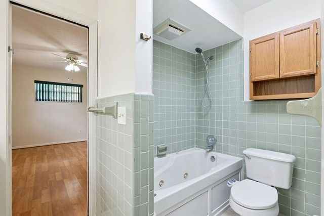 402 VALENCIA CIRCLE, Oviedo, FL 32765