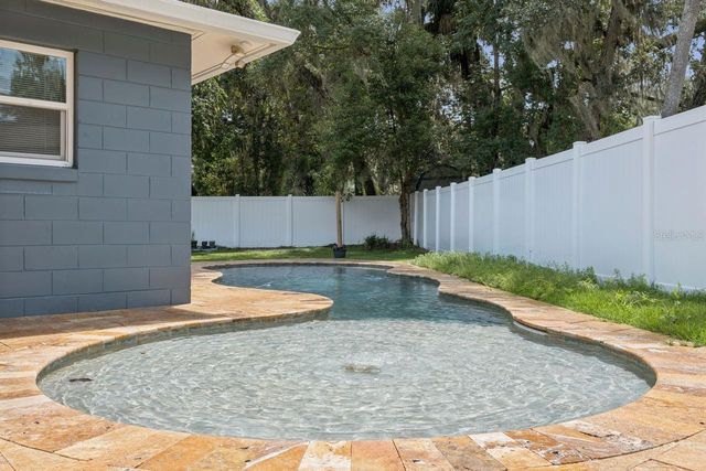 402 VALENCIA CIRCLE, Oviedo, FL 32765