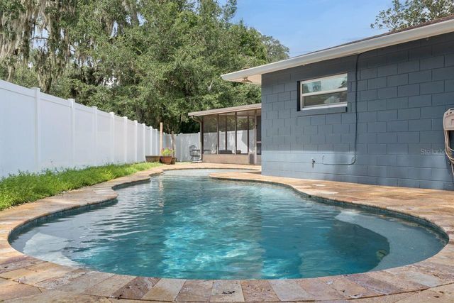 402 VALENCIA CIRCLE, Oviedo, FL 32765