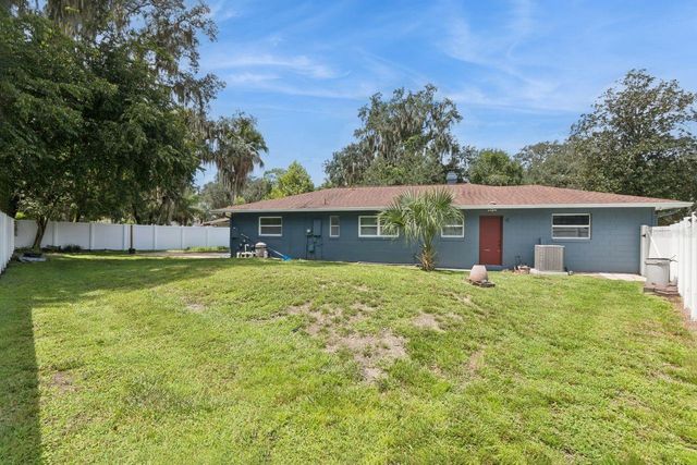 402 VALENCIA CIRCLE, Oviedo, FL 32765
