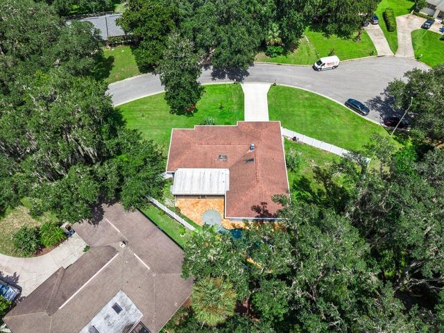 402 VALENCIA CIRCLE, Oviedo, FL 32765