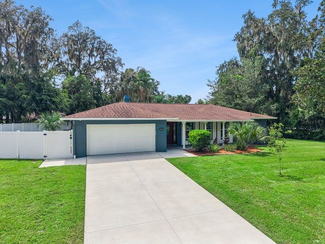 402 VALENCIA CIRCLE, Oviedo, FL 32765