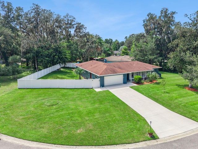 402 VALENCIA CIRCLE, Oviedo, FL 32765