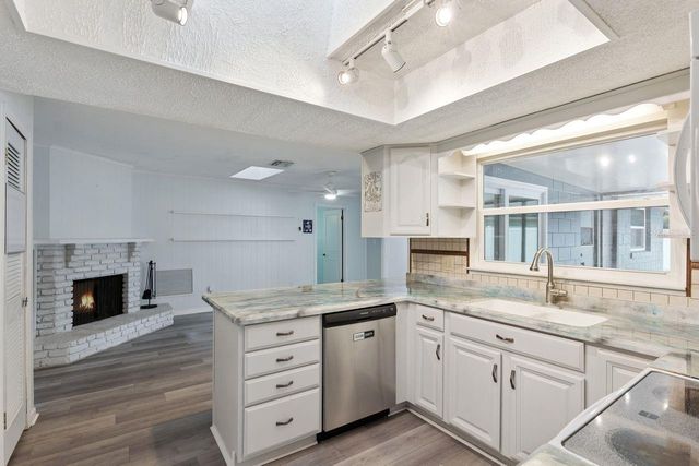 402 VALENCIA CIRCLE, Oviedo, FL 32765