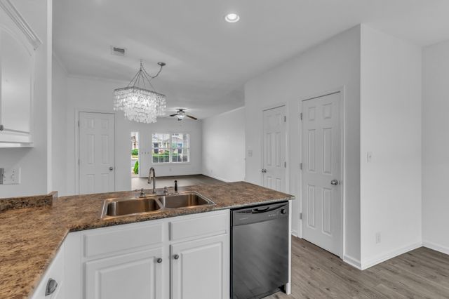 68 John Sevier Ave, Clarksville, TN 37040