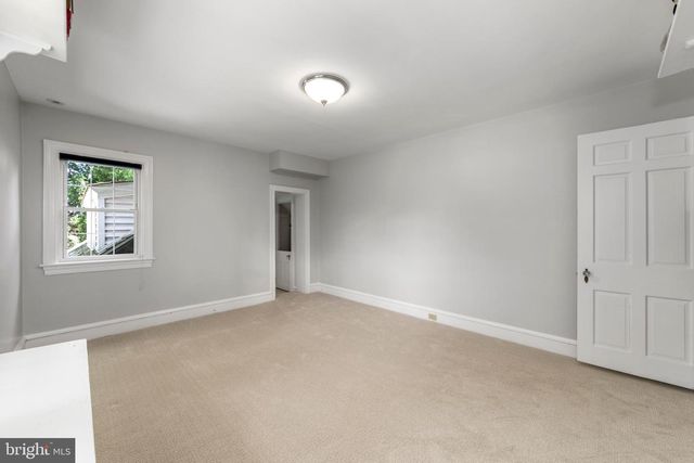 15 CREST LN, Swarthmore, PA 19081