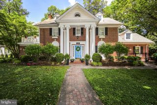 15 CREST LN, Swarthmore, PA 19081