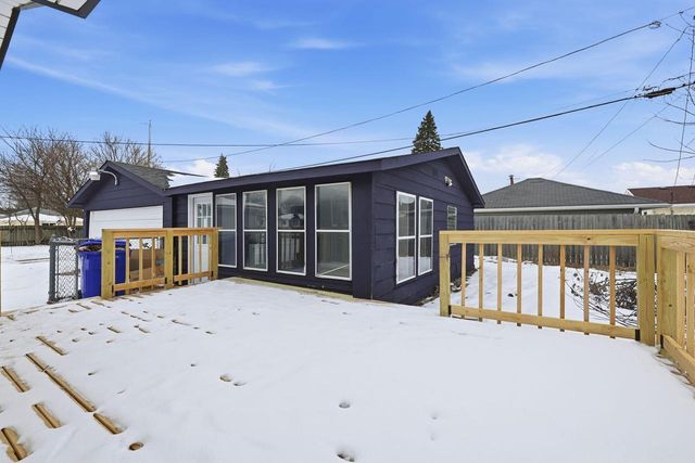 1726 85th STREET, Kenosha, WI 53143