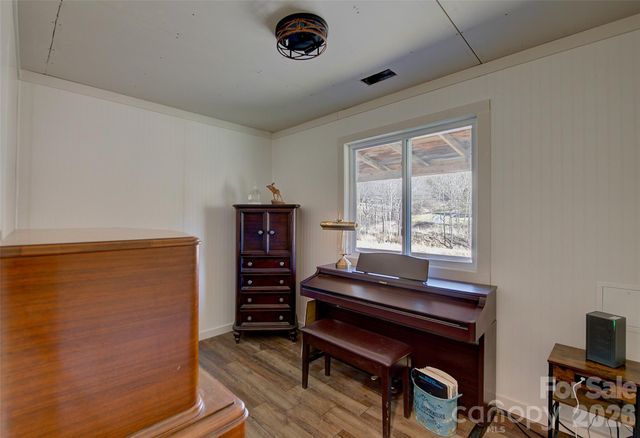 1029 Jacks Creek Road, Burnsville, NC 28714