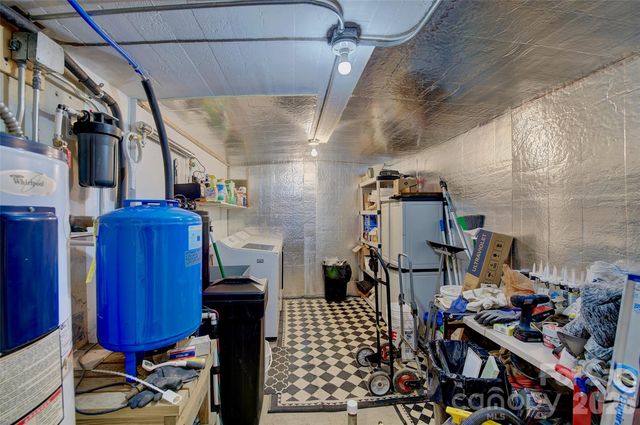 1029 Jacks Creek Road, Burnsville, NC 28714