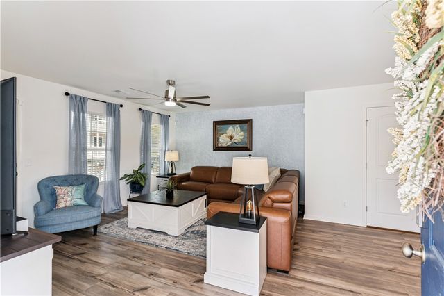 129 Mohr Club Drive, Darien, GA 31305