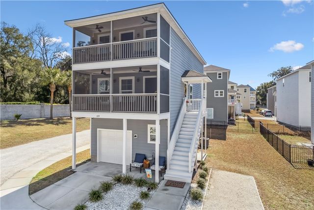 129 Mohr Club Drive, Darien, GA 31305