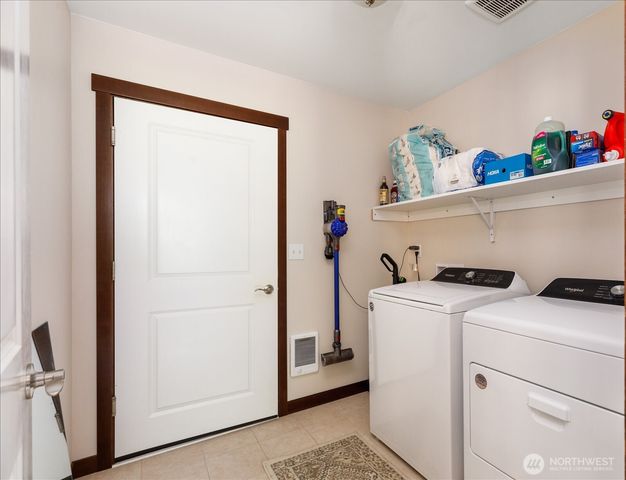 1105 Halsey Drive, Coupeville, WA 98239