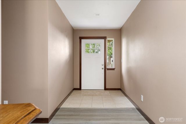 1105 Halsey Drive, Coupeville, WA 98239