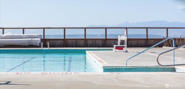 1105 Halsey Drive, Coupeville, WA 98239