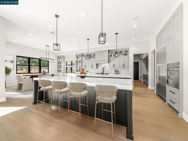 24 Noble Oaks Ln, Danville, CA 94506
