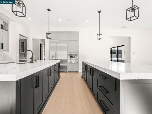 24 Noble Oaks Ln, Danville, CA 94506