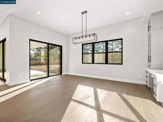 24 Noble Oaks Ln, Danville, CA 94506