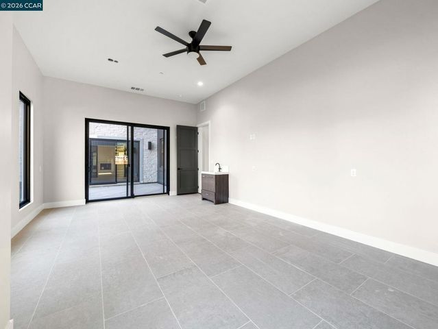 24 Noble Oaks Ln, Danville, CA 94506