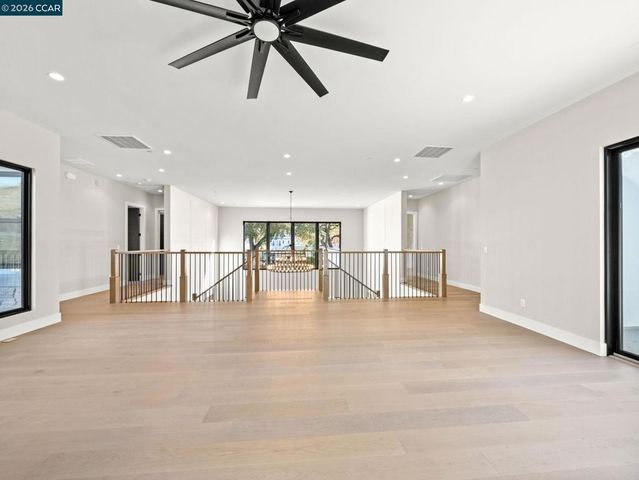 24 Noble Oaks Ln, Danville, CA 94506