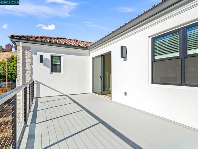 24 Noble Oaks Ln, Danville, CA 94506
