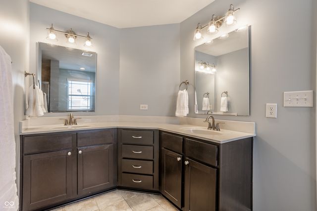 6211 Andrews Way, Whitestown, IN 46075