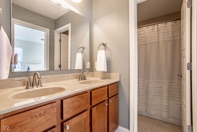 6211 Andrews Way, Whitestown, IN 46075