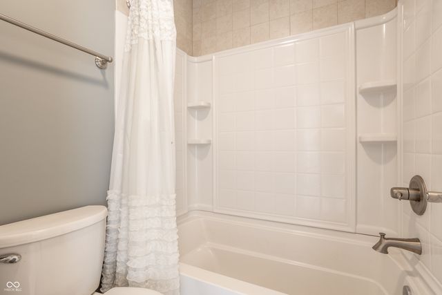 6211 Andrews Way, Whitestown, IN 46075