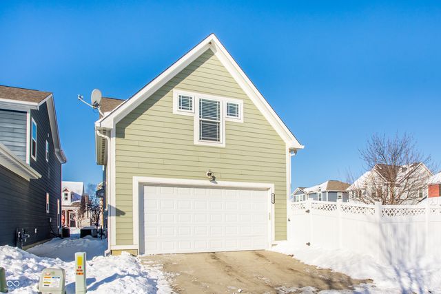 6211 Andrews Way, Whitestown, IN 46075