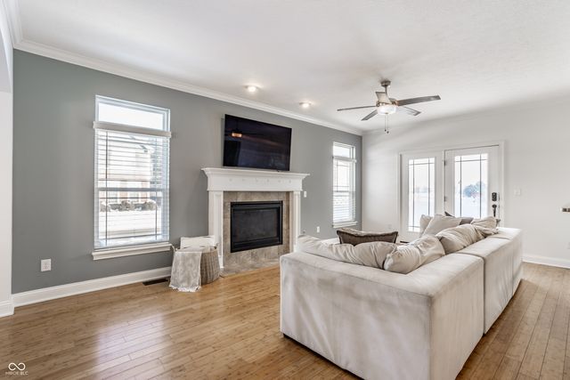 6211 Andrews Way, Whitestown, IN 46075