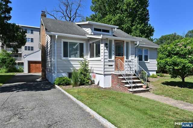 115 Forest Place, Rochelle Park, NJ 07662