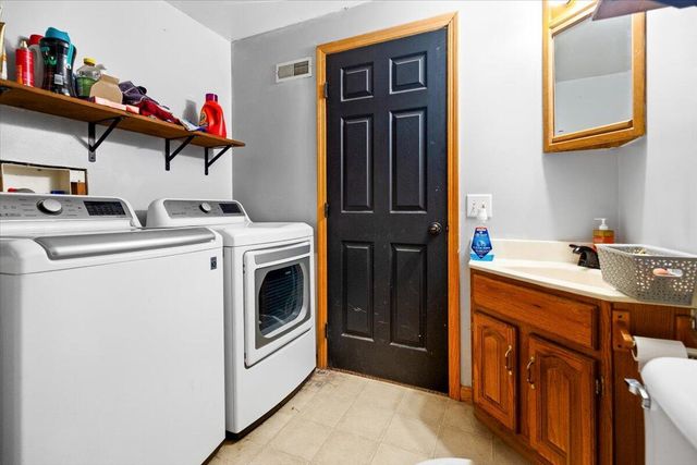 8744 Mackinaw Trail Drive, Howard City, MI 49329
