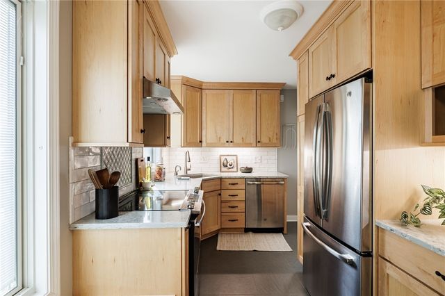 85 Colebourne Road, Rochester, NY 14609