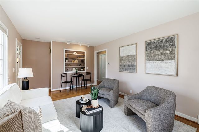 85 Colebourne Road, Rochester, NY 14609