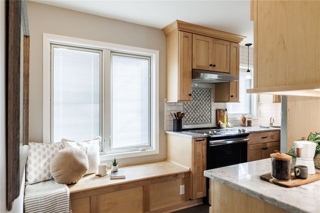 85 Colebourne Road, Rochester, NY 14609